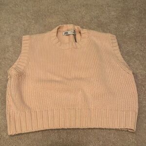 Zara Cropped Light Pink Vest